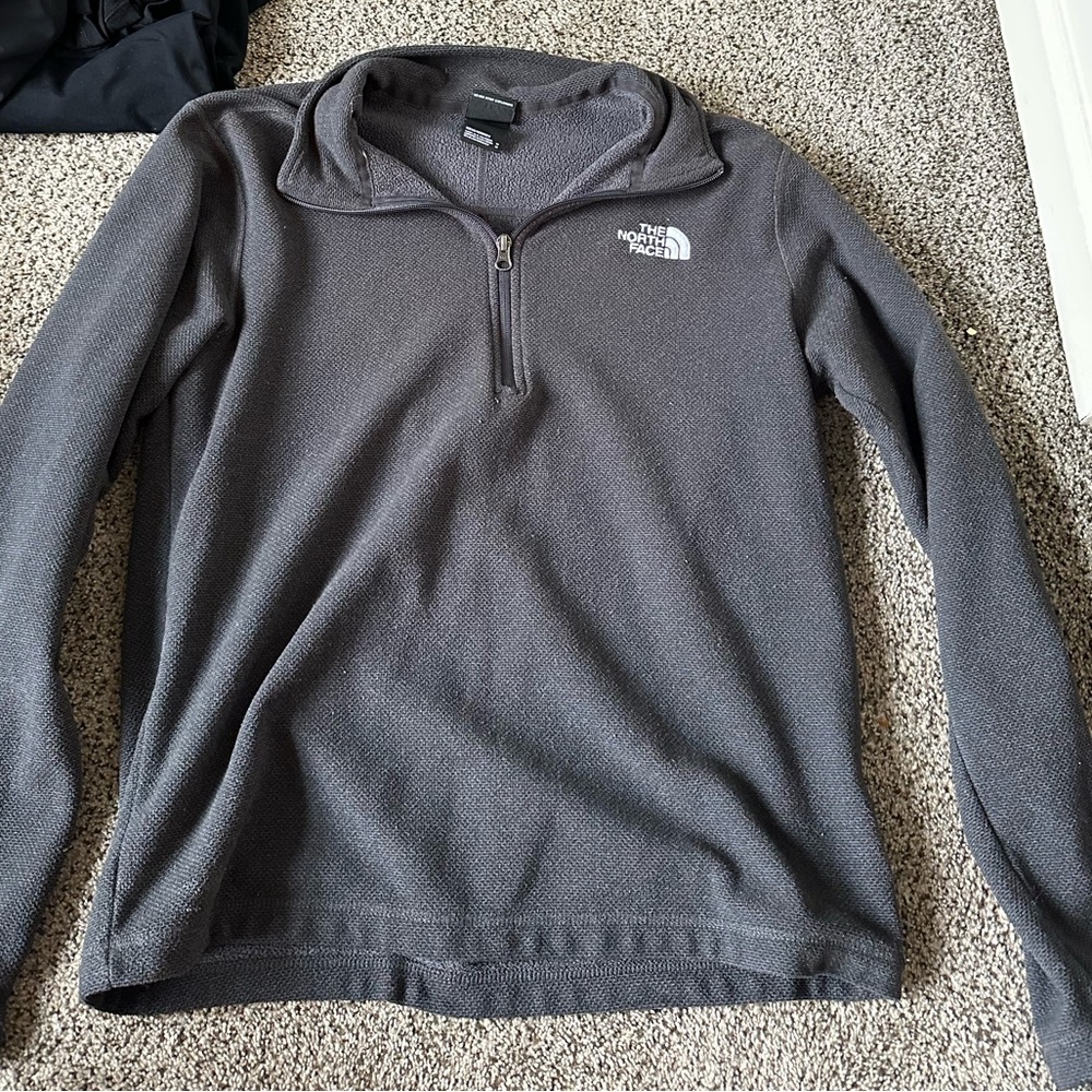North face pullover